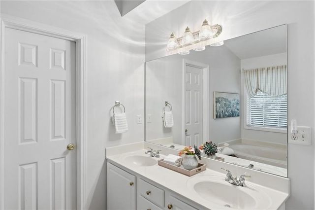 7660 Donington Park Drive, Cumming, GA 30040