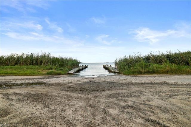 1528 Mill Landing RD, Virginia Beach, VA 23457
