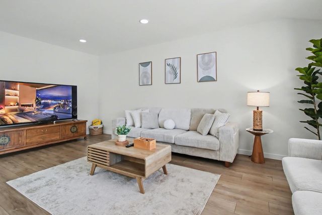 3950 Hamilton Park Drive, San Jose, CA 95130