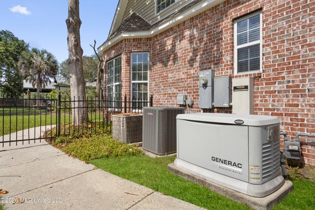 501 General Pershing Avenue, Ocean Springs, MS 39564