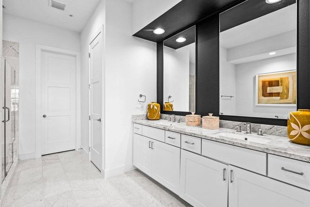 3822 Berkman DR, Austin, TX 78723