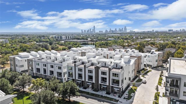 3822 Berkman DR, Austin, TX 78723