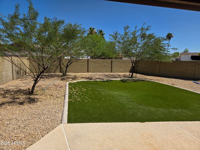 3746 W SURREY Avenue, Phoenix, AZ 85029