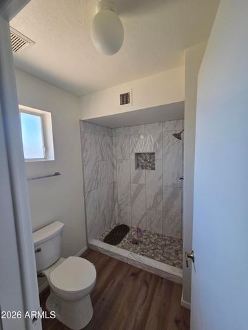 3746 W SURREY Avenue, Phoenix, AZ 85029