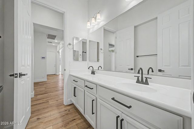 10614 E LINCOLN Avenue, Mesa, AZ 85212