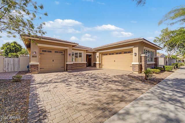 10614 E LINCOLN Avenue, Mesa, AZ 85212