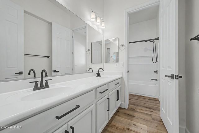 10614 E LINCOLN Avenue, Mesa, AZ 85212