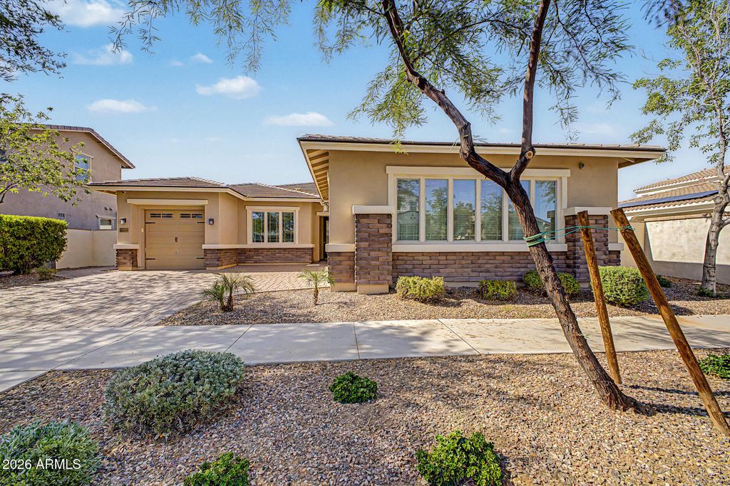 10614 E LINCOLN Avenue, Mesa, AZ 85212