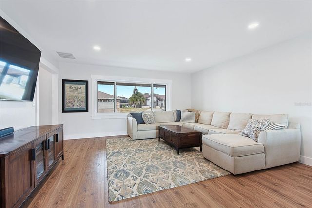 15 Colony Ct, Palm Coast, FL 32137