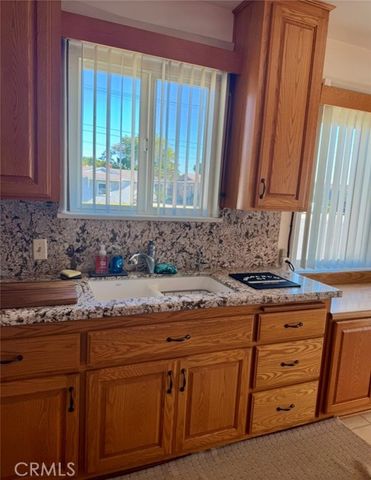 16917 S Catalina Avenue, Gardena, CA 90247