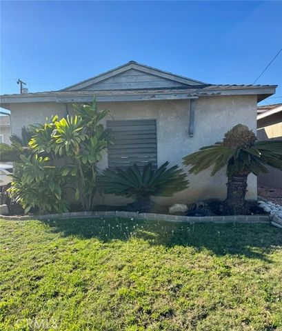 16917 S Catalina Avenue, Gardena, CA 90247