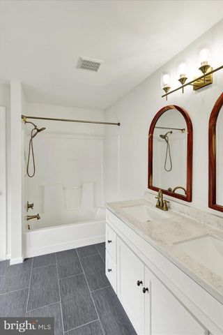 1056 ALEXANDER DR, Temple, PA 19560
