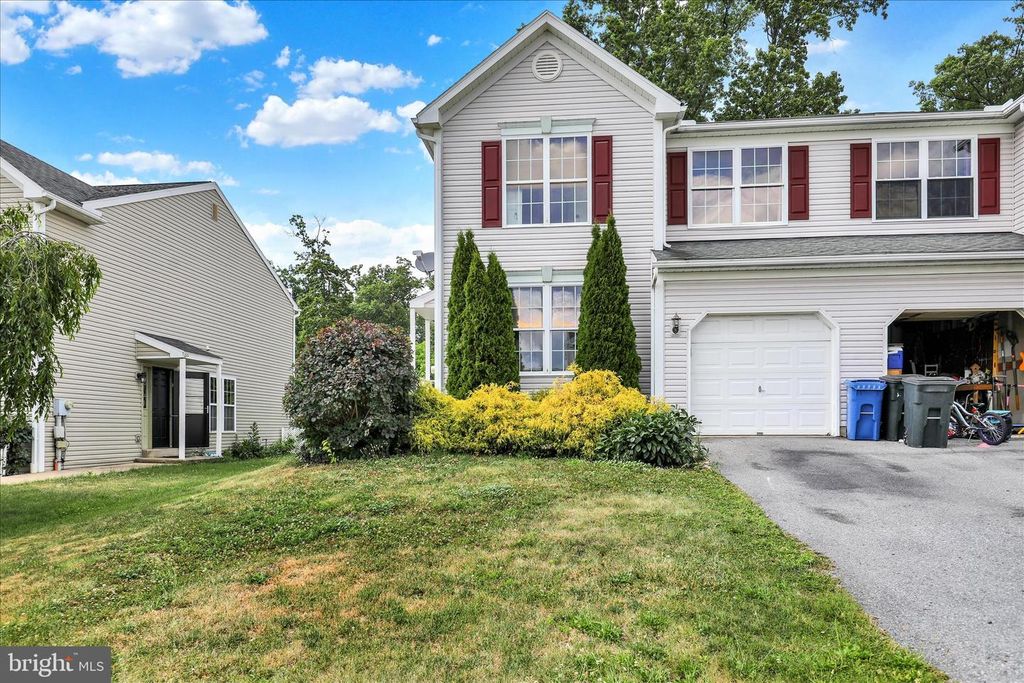 1056 ALEXANDER DR, Temple, PA 19560