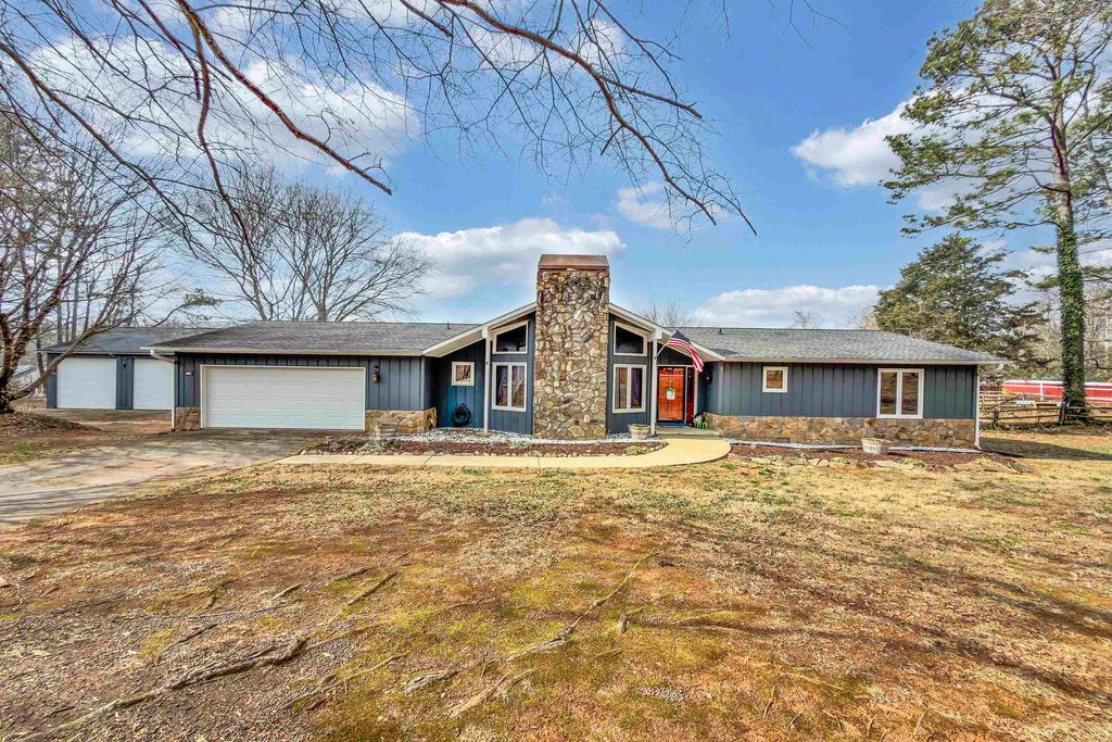 130 Graystone Drive, Moore, SC 29369