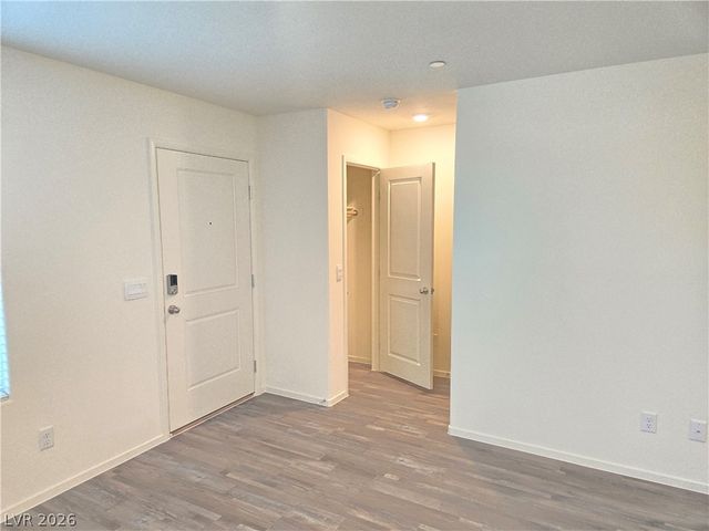 6079 Cosmos Garden Street, North Las Vegas, NV 89081