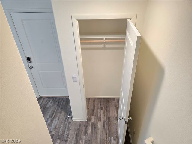 6079 Cosmos Garden Street, North Las Vegas, NV 89081