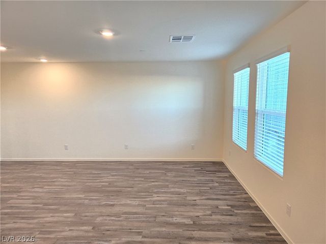 6079 Cosmos Garden Street, North Las Vegas, NV 89081