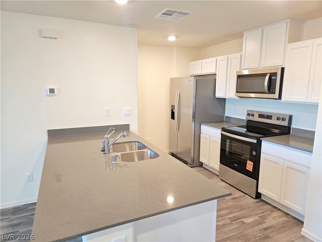 6079 Cosmos Garden Street, North Las Vegas, NV 89081