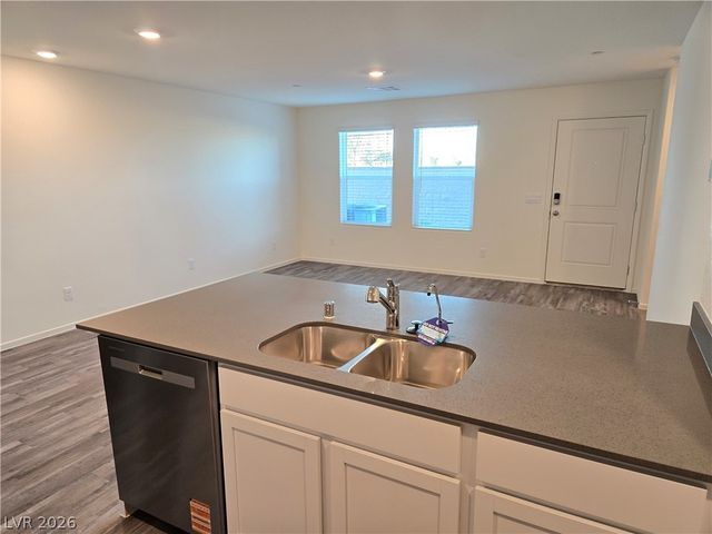 6079 Cosmos Garden Street, North Las Vegas, NV 89081