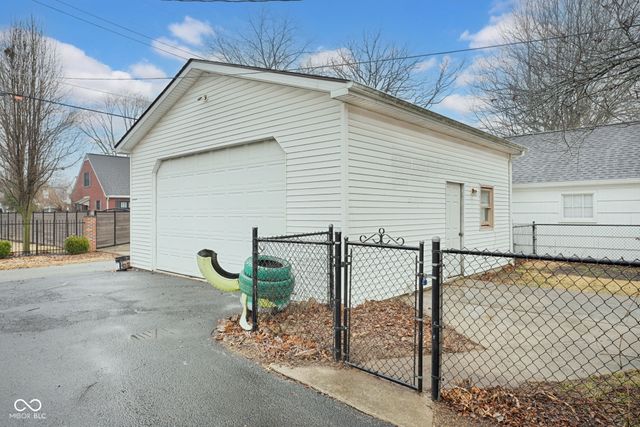 2308 Pearl Street, Columbus, IN 47201