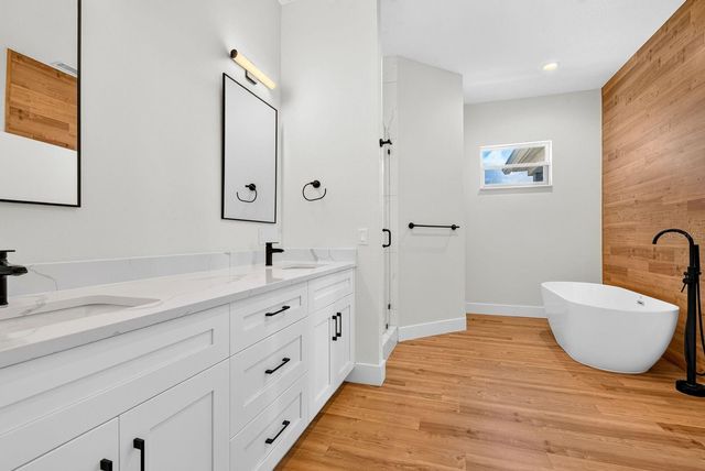 6900 BOCHI CIRCLE, Sarasota, FL 34242