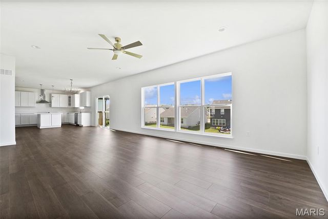 12232 Louiselle Park Drive, Maryland Heights, MO 63043