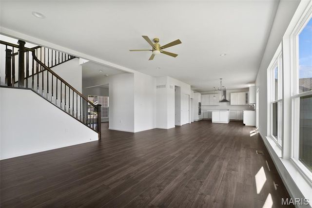 12232 Louiselle Park Drive, Maryland Heights, MO 63043