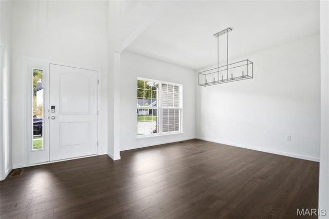 12232 Louiselle Park Drive, Maryland Heights, MO 63043