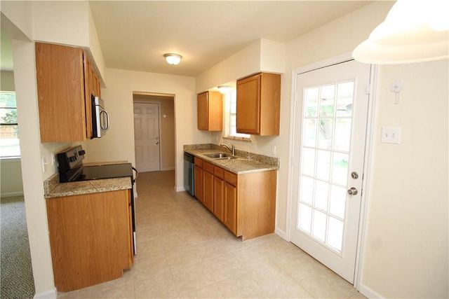 902 Lindo Drive, Mesquite, TX 75149