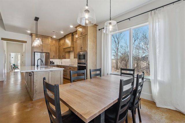 4400 W Forrest Hills Road, Guthrie, OK 73044