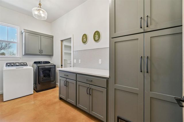 4400 W Forrest Hills Road, Guthrie, OK 73044