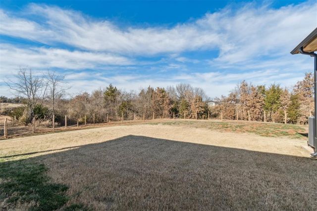 4400 W Forrest Hills Road, Guthrie, OK 73044