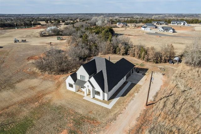4400 W Forrest Hills Road, Guthrie, OK 73044