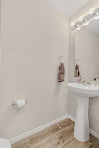 103 Rock Creek Lane, Terrell, TX 75160