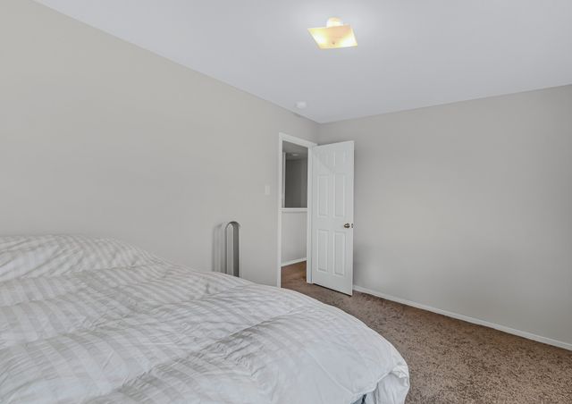 103 Rock Creek Lane, Terrell, TX 75160