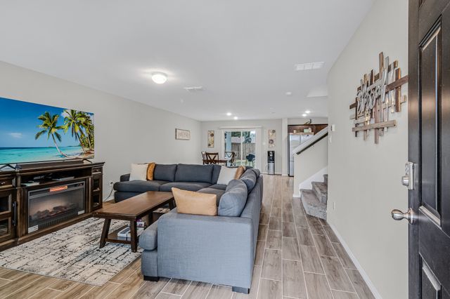 103 Rock Creek Lane, Terrell, TX 75160