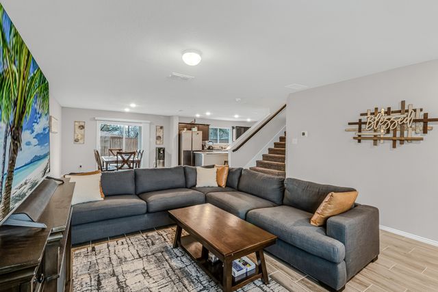 103 Rock Creek Lane, Terrell, TX 75160