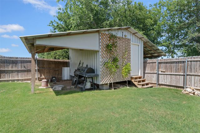 1200 First Street, Sanger, TX 76266