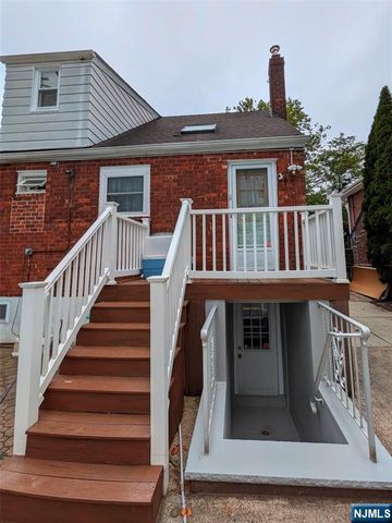 217 Riverdale Drive, Fort Lee, NJ 07024
