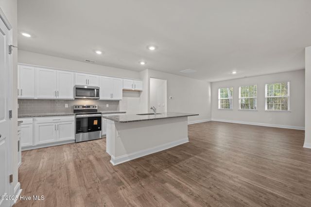 219 Lake Tyler Drive, New Bern, NC 28560