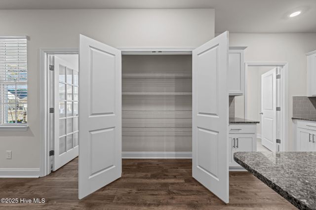 219 Lake Tyler Drive, New Bern, NC 28560