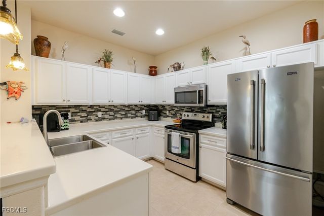 3610 Rue Alec LOOP 1, North Fort Myers, FL 33917