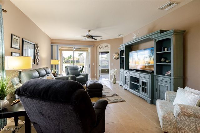 3610 Rue Alec LOOP 1, North Fort Myers, FL 33917