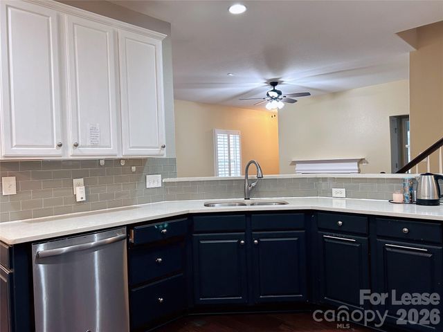 6424 Falls Lake Drive, Charlotte, NC 28270