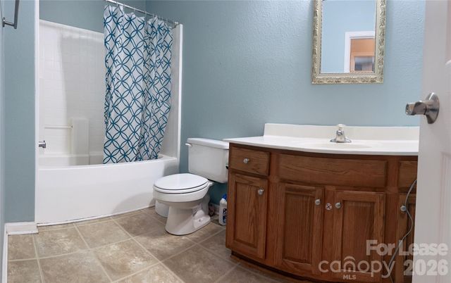 6424 Falls Lake Drive, Charlotte, NC 28270