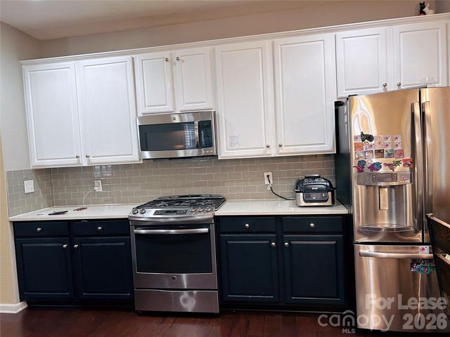6424 Falls Lake Drive, Charlotte, NC 28270
