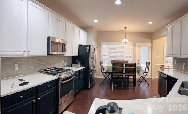 6424 Falls Lake Drive, Charlotte, NC 28270