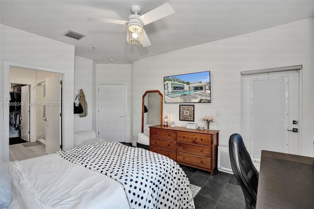 4373 NW 9th St, Plantation, FL 33317