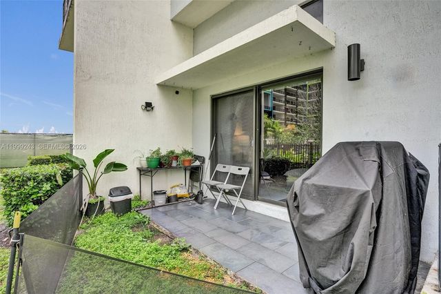 4373 NW 9th St, Plantation, FL 33317