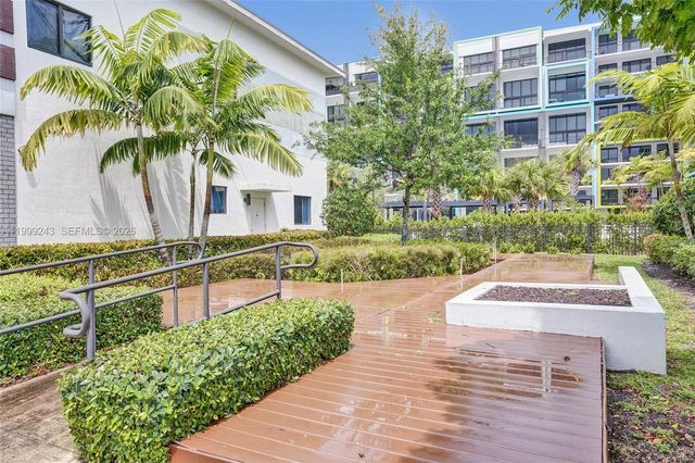4373 NW 9th St, Plantation, FL 33317